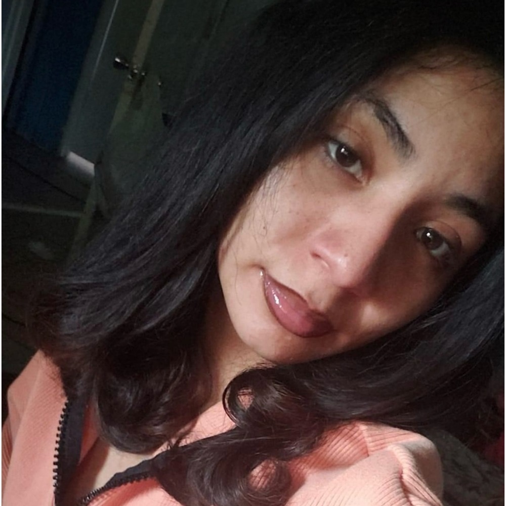Meet your Posher, Coraima